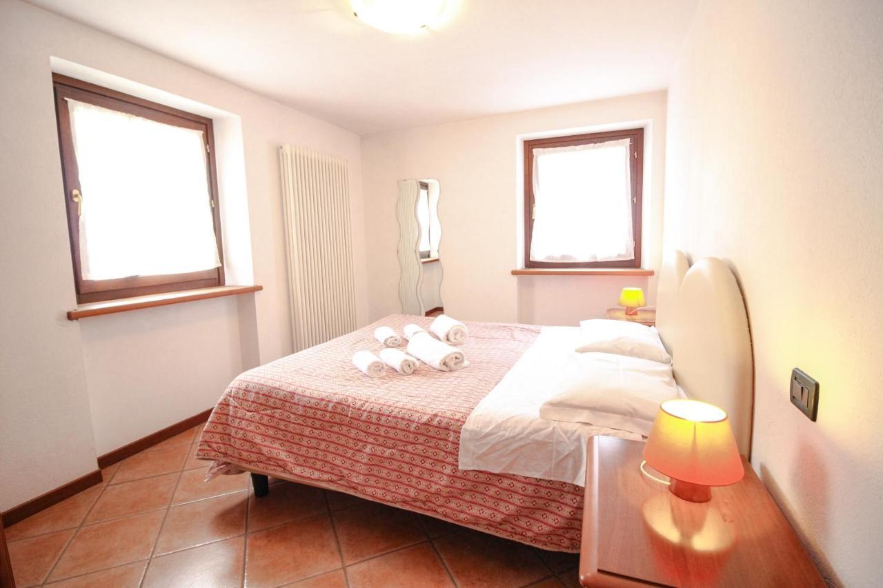 Residence Aquila - Bilo Punta Goa Brusson Bagian luar foto